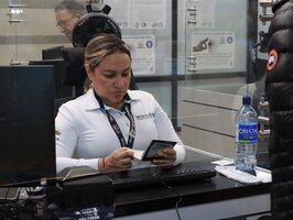 En Antioquia, seis ciudadanos estadounidenses fueron inadmitidos por delitos contra menores de edad, gracias a alertas de Angel Watch