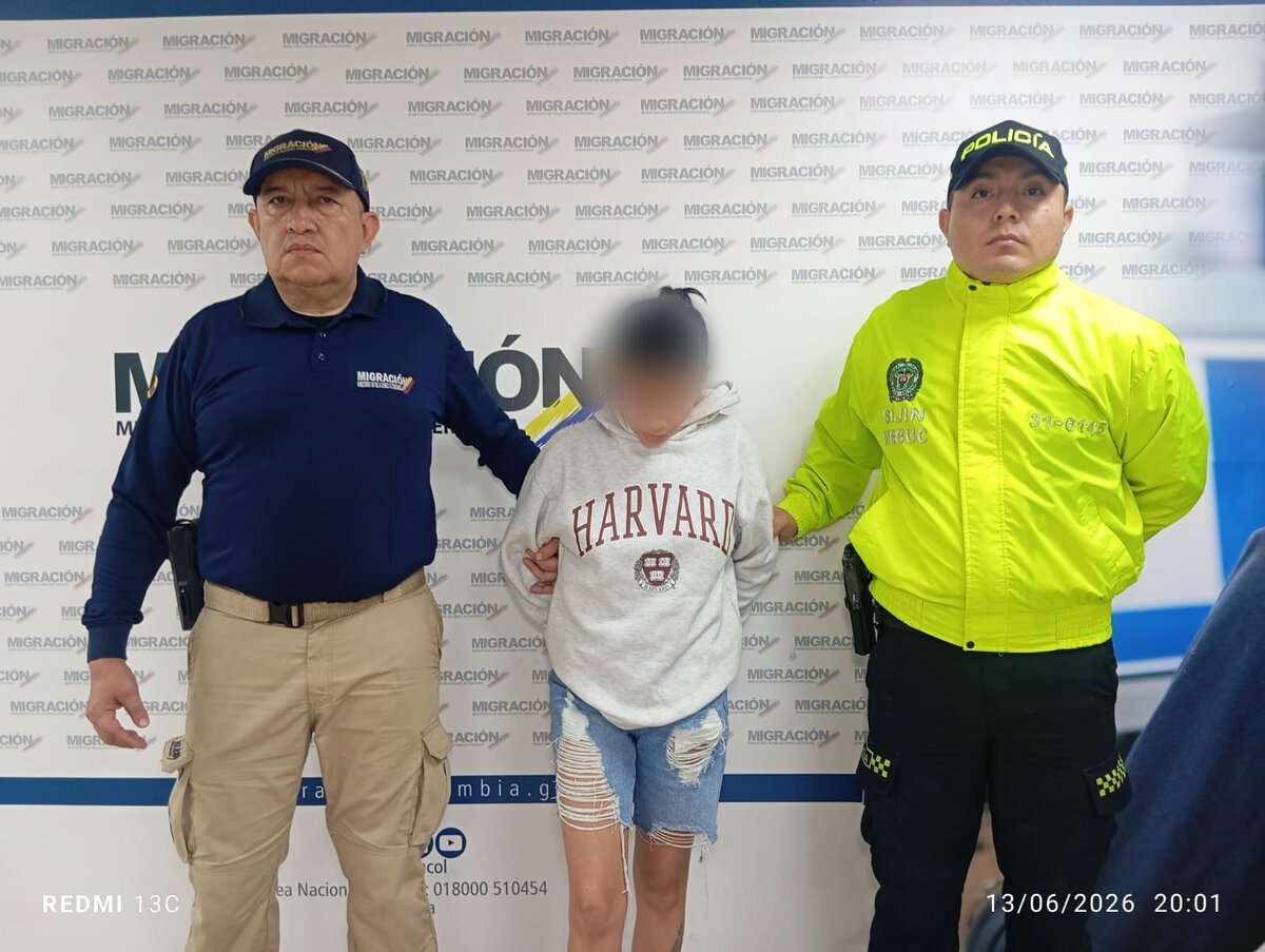 En operativo de verificación migratoria cae presunta integrante de la estructura financiera del ‘Tren de Aragua’, requerida por Estados Unidos mediante Circular Roja de Interpol