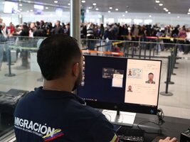 Migración Colombia inadmite a cinco extranjeros por fines de explotación sexual: ya son 56 este año en Antioquia