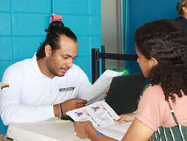 Alerta por estafas con trámites migratorios