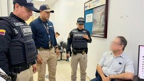 Mexicano capturado en compañía de oficial de Migración y oficiales de Interpol