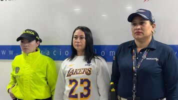 Migración Colombia deja en manos de las autoridades a alias “Pelirroja”, una de las más buscadas del país