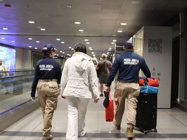 Rescatada menor colombiana en Argentina, víctima de abuso, a través de LibertApp