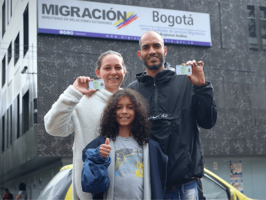 Población migrante venezolana recibe nuevo documento que regulariza su permanencia en el país