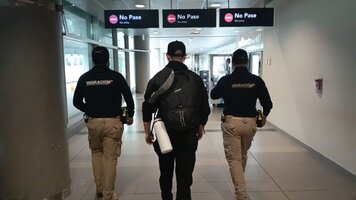 Inadmitido en El Dorado ciudadano estadounidense señalado de promoción de explotación sexual y trata de personas en Medellín