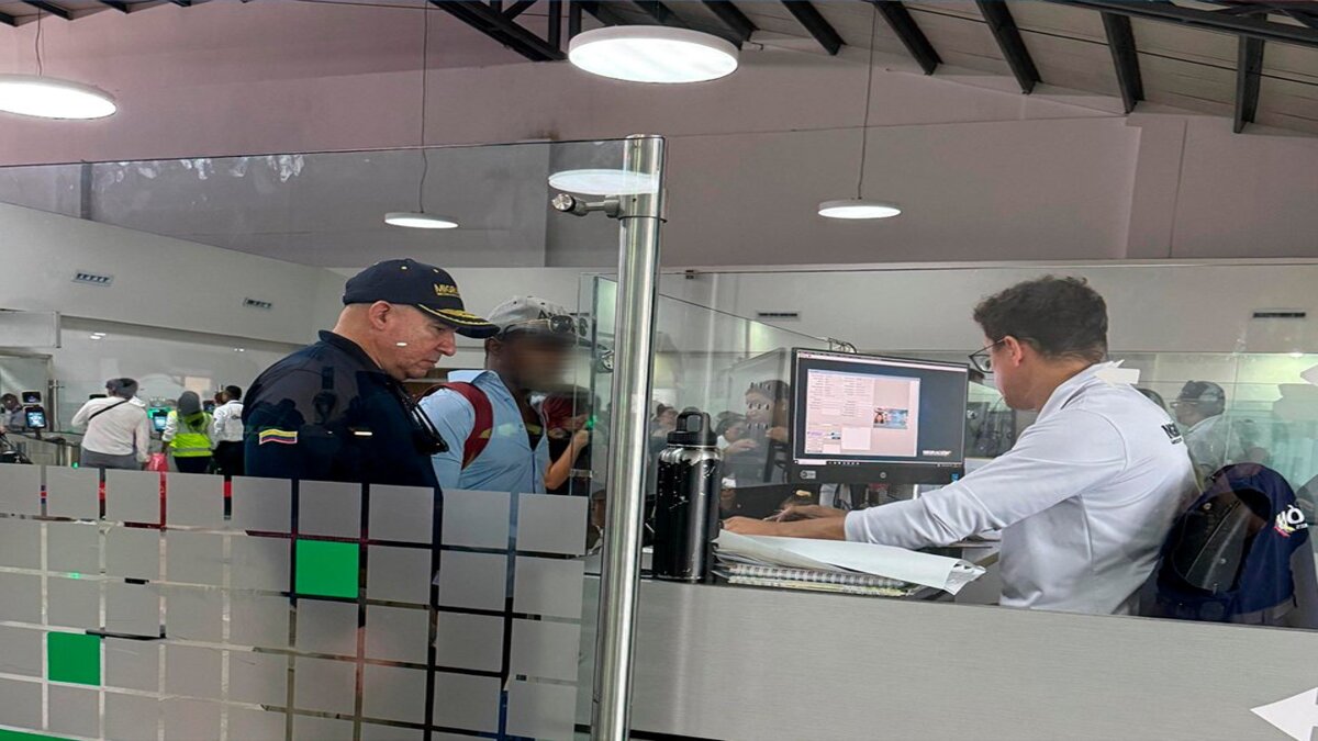 expulsion-eeuu-acoso-2.png
