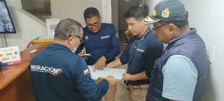 Migración Colombia fortalece la seguridad en Santander: 85 deportaciones o expulsiones, y cerca de 1.900 verificaciones a extranjeros en 2026